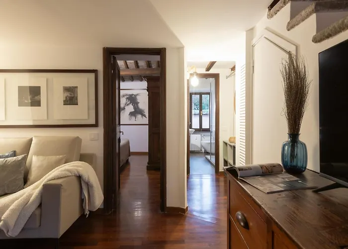 The Rent - Stylish In Trastevere District Roma